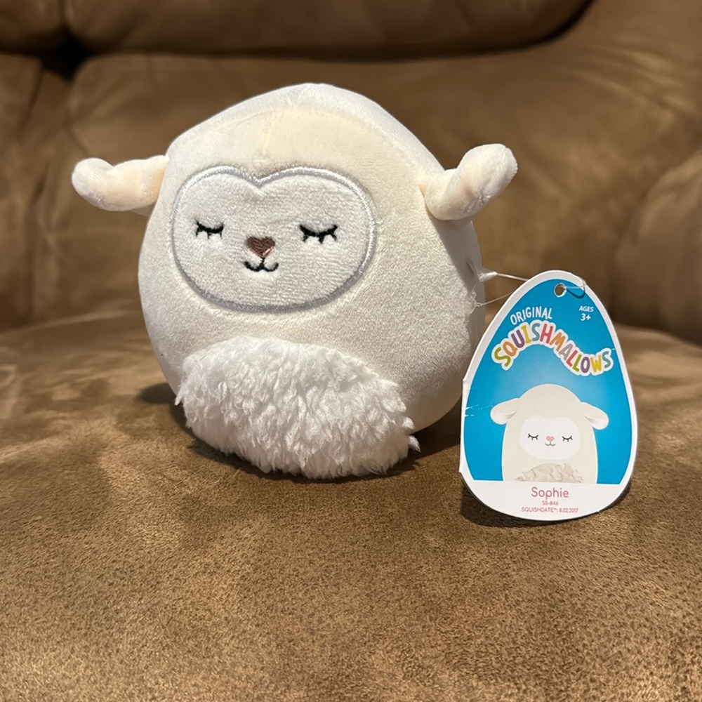 Sophie 5 inch Squishmallow